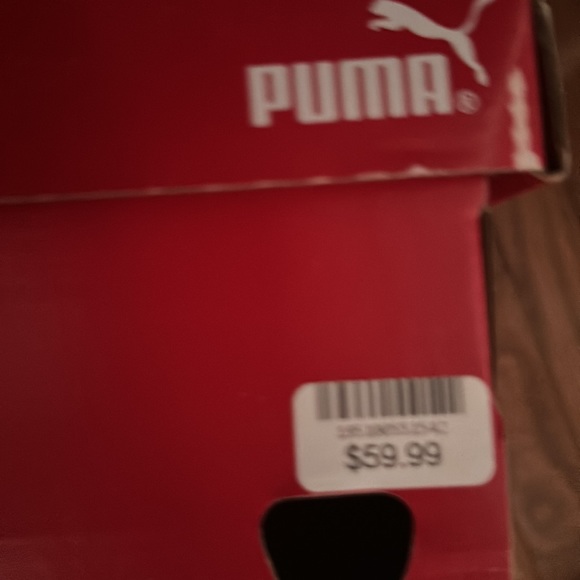 Sz 12 Men’s Pumas - Picture 2 of 5